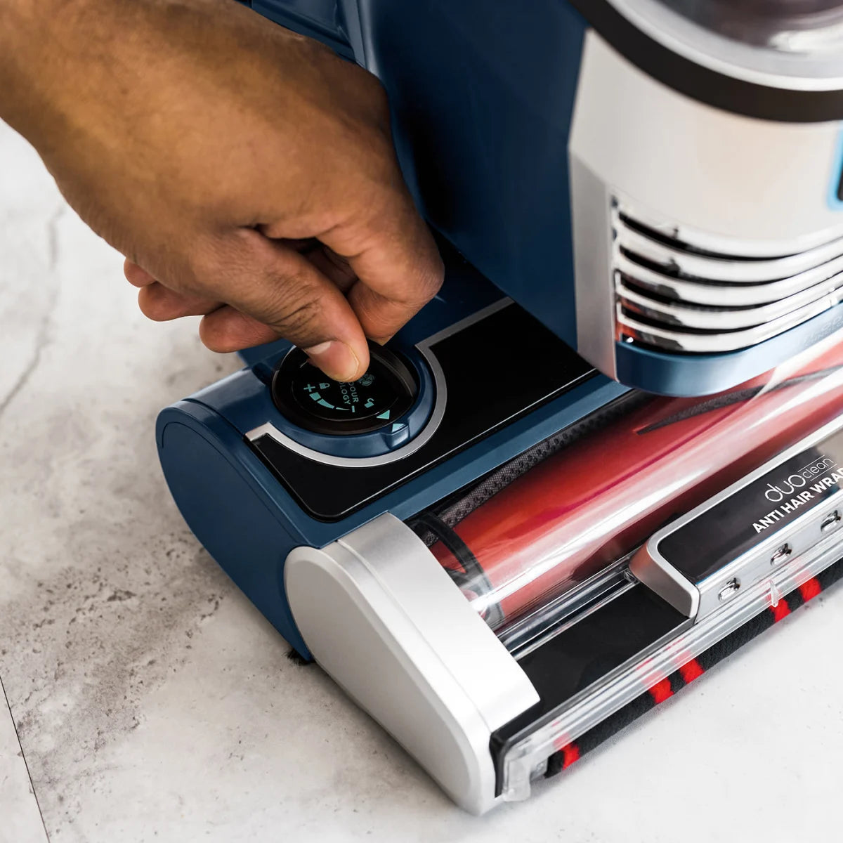 Shark Stratos Pet Pro Anti Hair Wrap Plus Anti-Odour XL Upright Vacuum [AZ3000UKT]