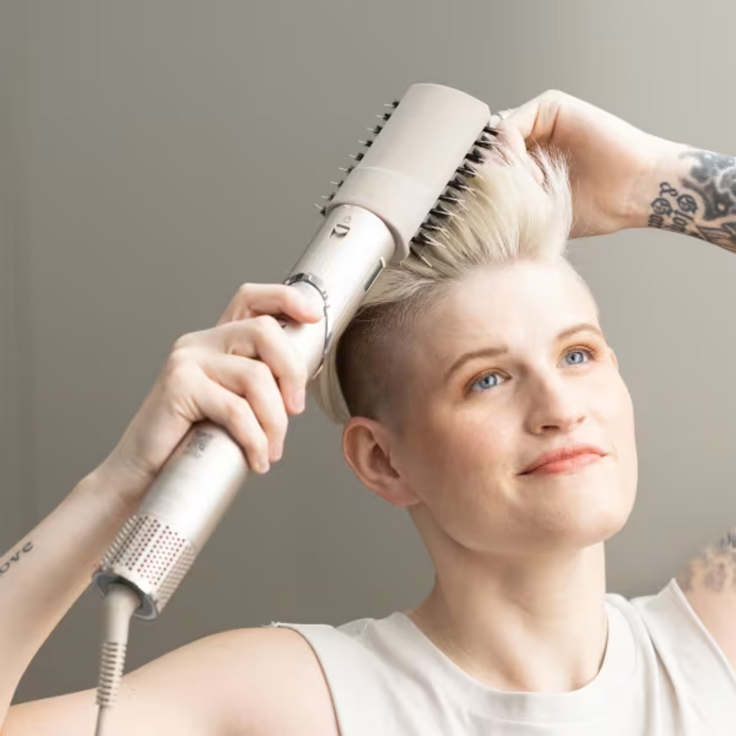 Shark FlexStyle Paddle Brush - Stone