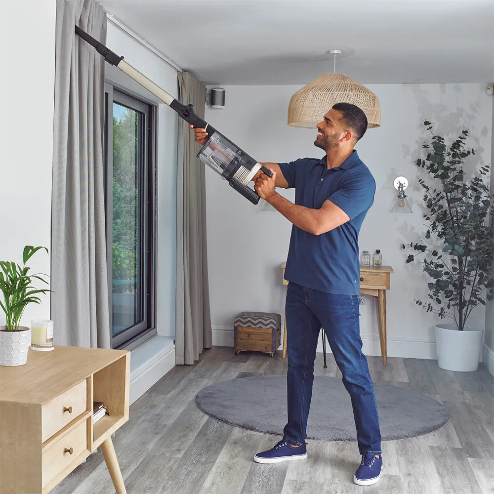 Shark Stratos Anti Hair Wrap Plus Pet Pro Cordless Vacuum [Single Battery] IZ400UKT