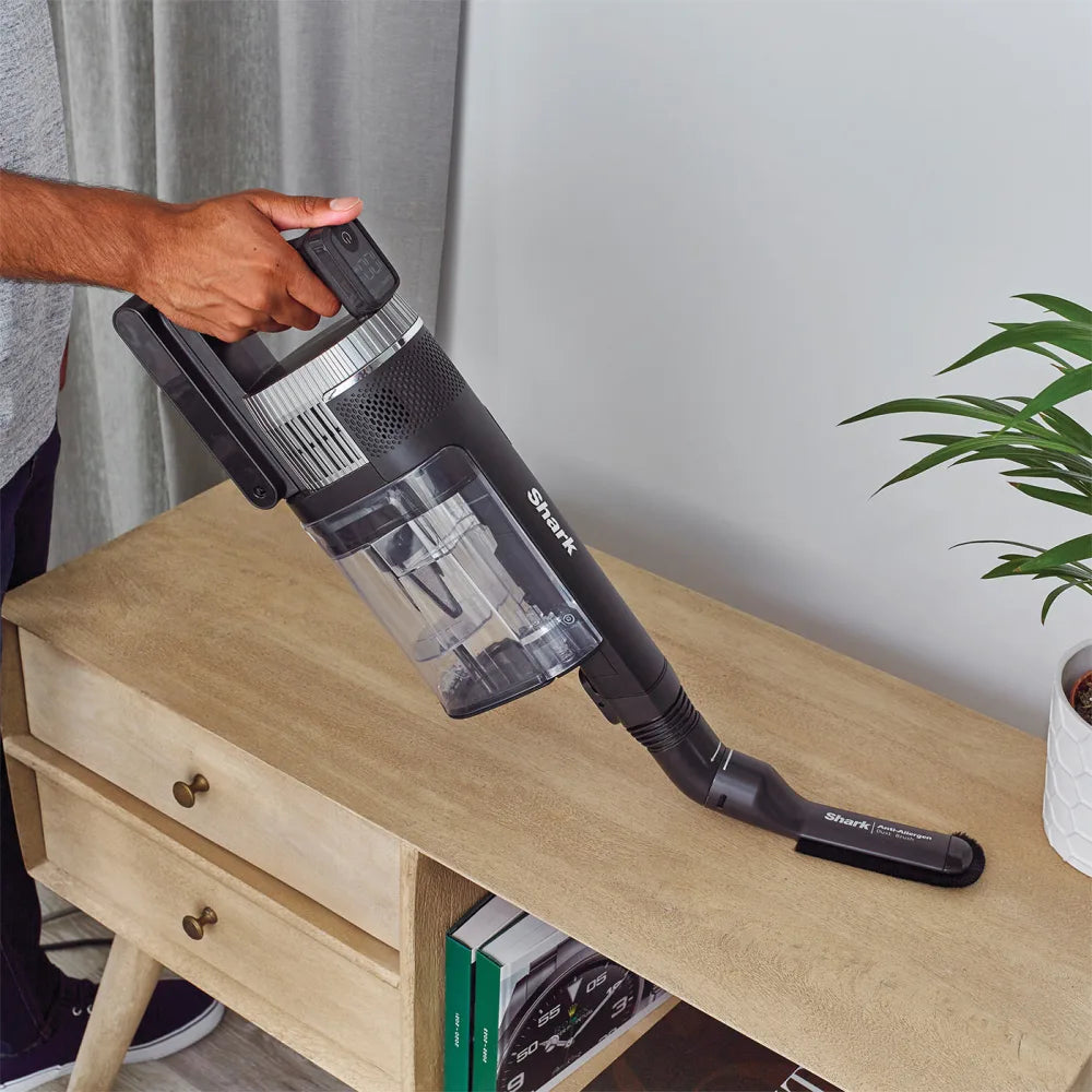 Shark Stratos Anti Hair Wrap Plus Pet Pro Cordless Vacuum [Double Battery] IZ420UKT